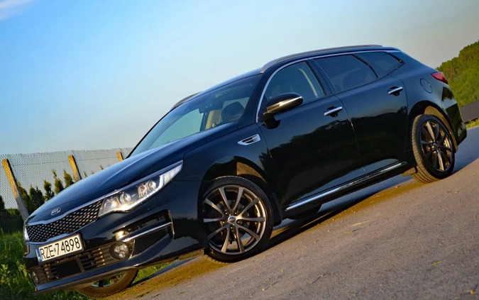 Kia Optima cena 57800 przebieg: 158000, rok produkcji 2016 z Błażowa małe 742